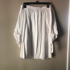 White Off the Shoulder Longsleeve Blouse (Small)